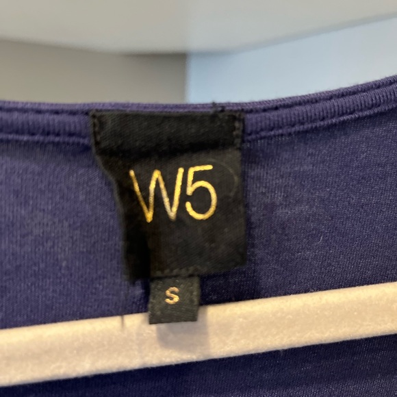 Women’s cute size small top - Picture 2 of 2